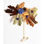 1960'S MODERNIST CP TRIGGS & TA PAYNE 18CT GOLD SAPPHIRE BROOCH