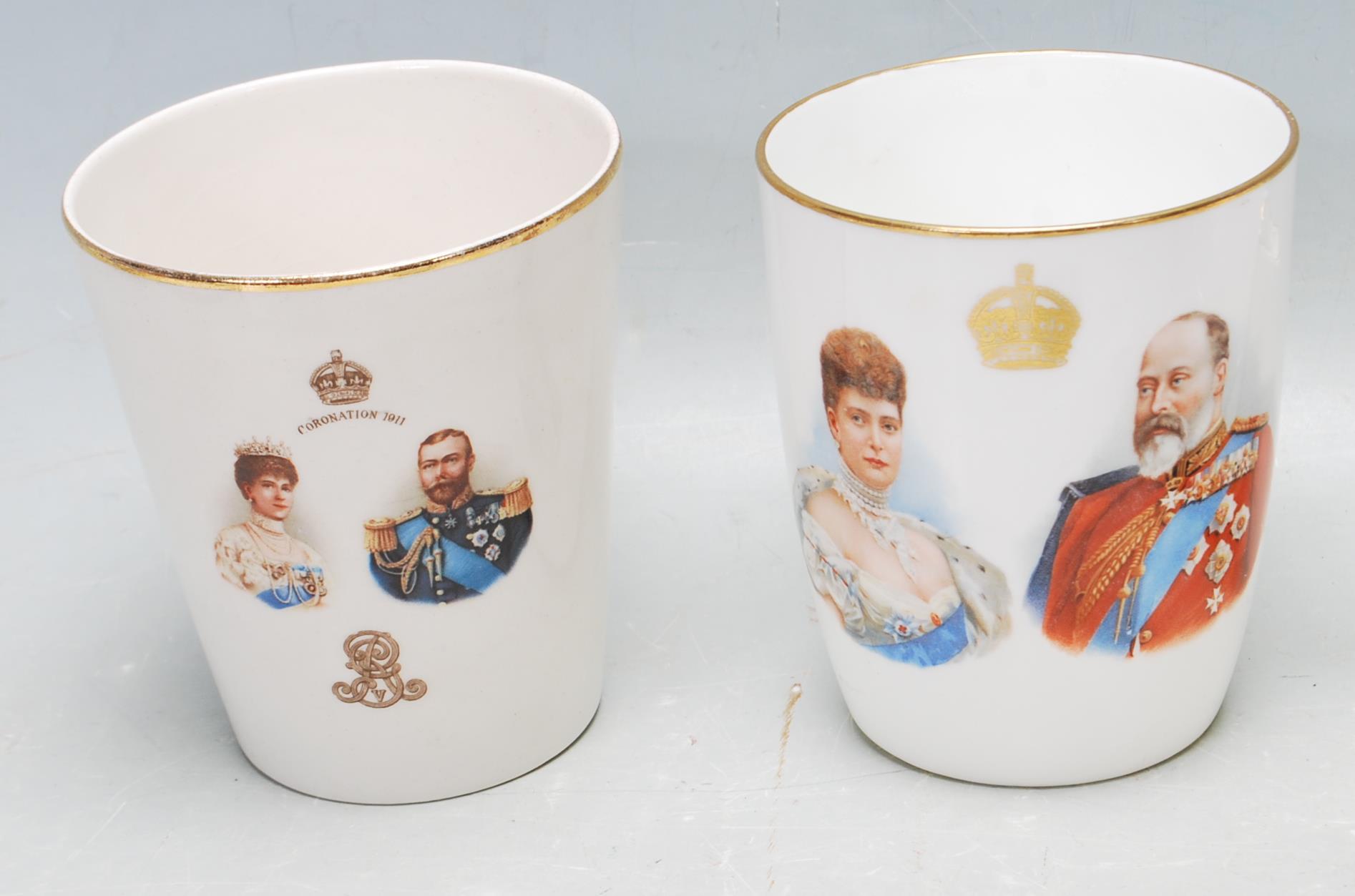 LARGE QUANTITY OF 20TH CENTURY ROYAL DOULTON COMMEMORATIVE BONE CHINA CERAMICS - Image 6 of 9