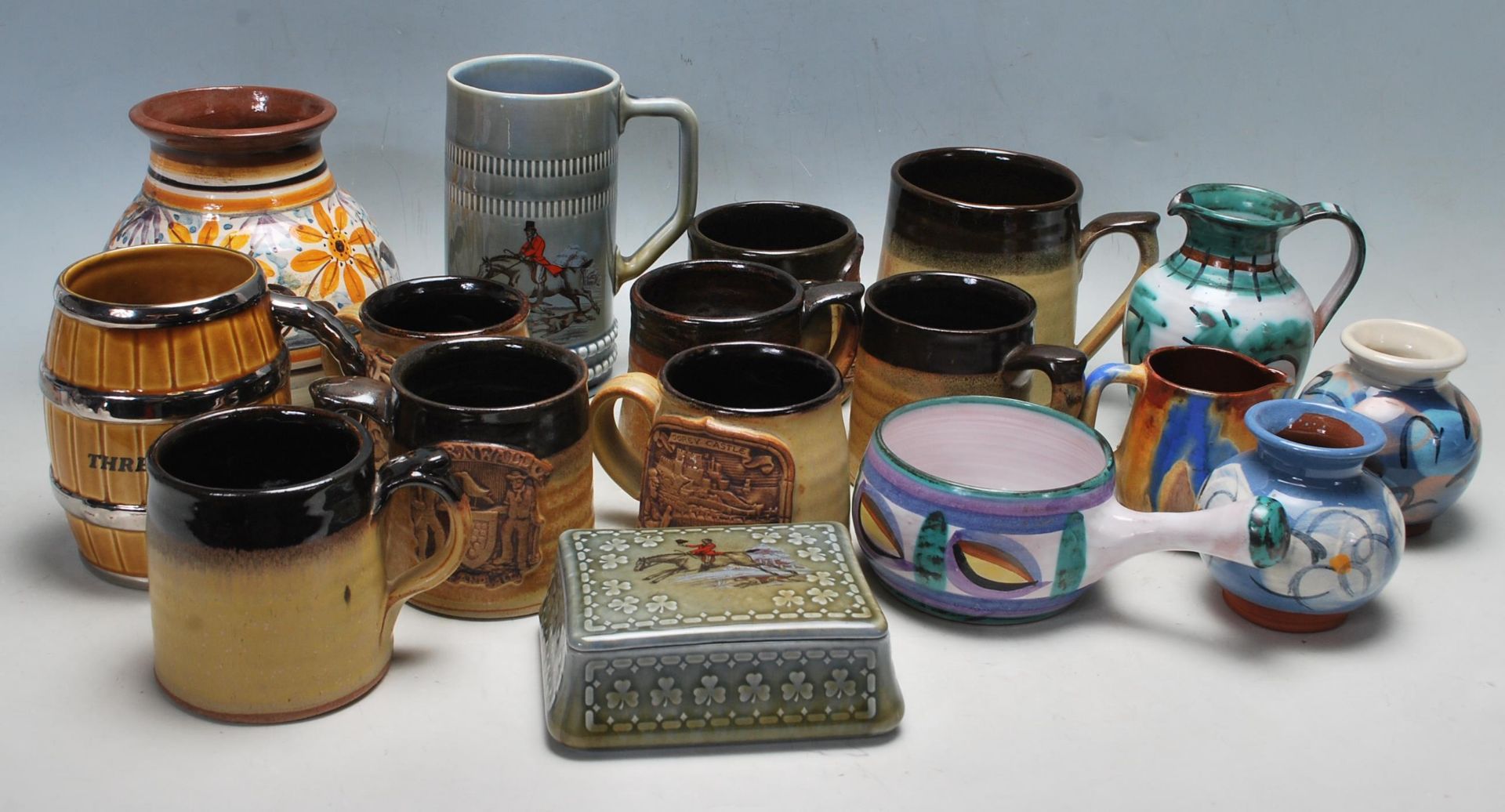 COLLECTION OF VINTAGE 20TH CENTURY STUDIO ART POTTERY WARE