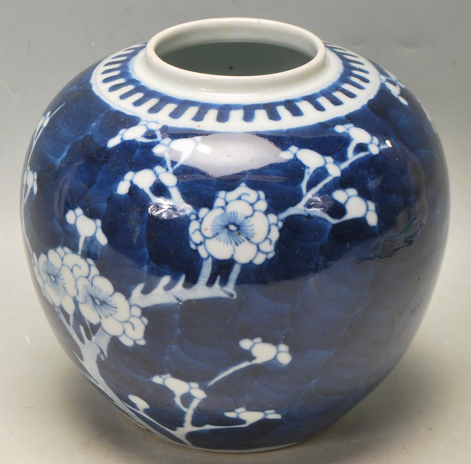 19TH CENTURY ANTIQUE CHINESE ORIENTAL PRUNUS GINGER JAR - Image 3 of 9