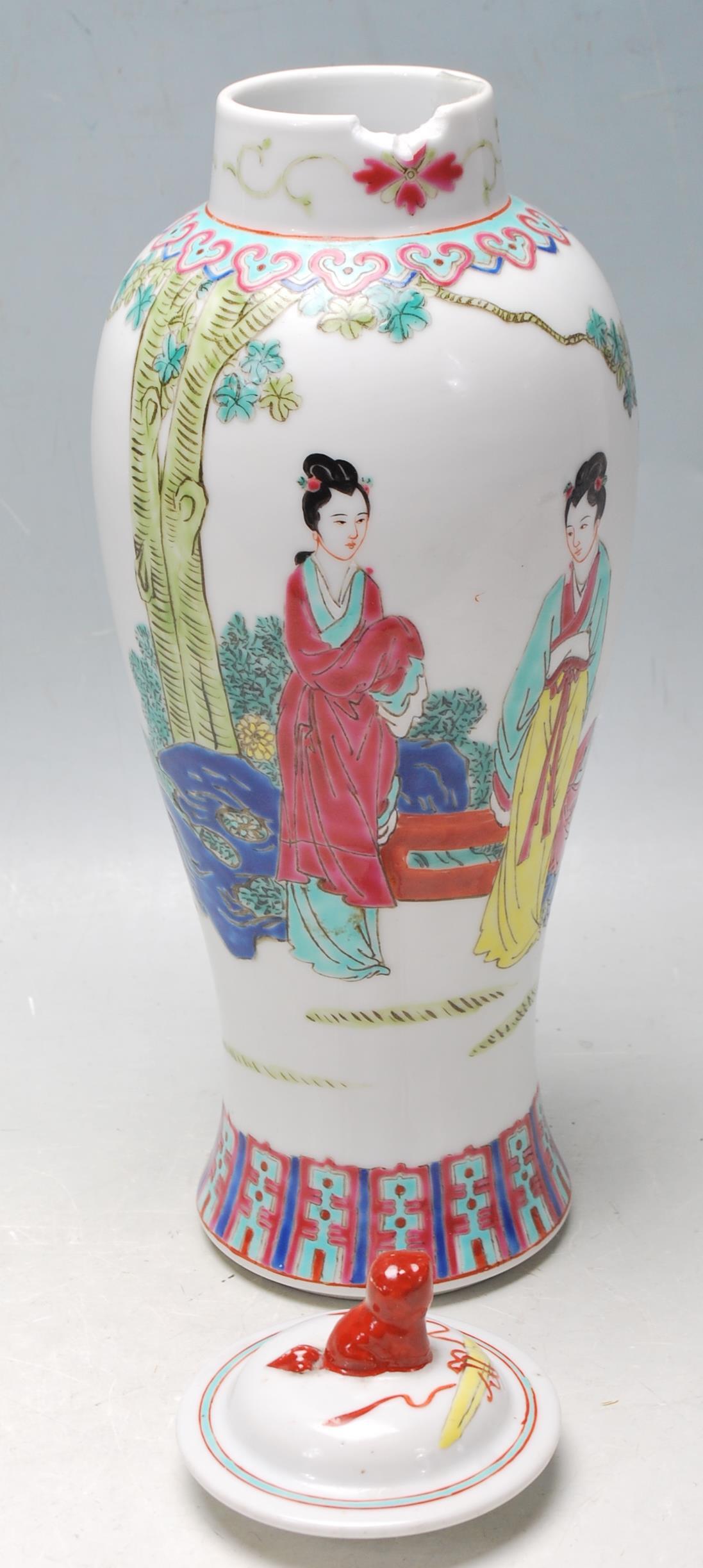 MID 20TH CENTURY FAMILLE ROSE MEIPING VASE - Image 6 of 8