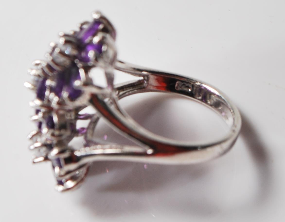 SILVER WHITE AND PURPLE STONE CLUSTER RING - Image 6 of 6