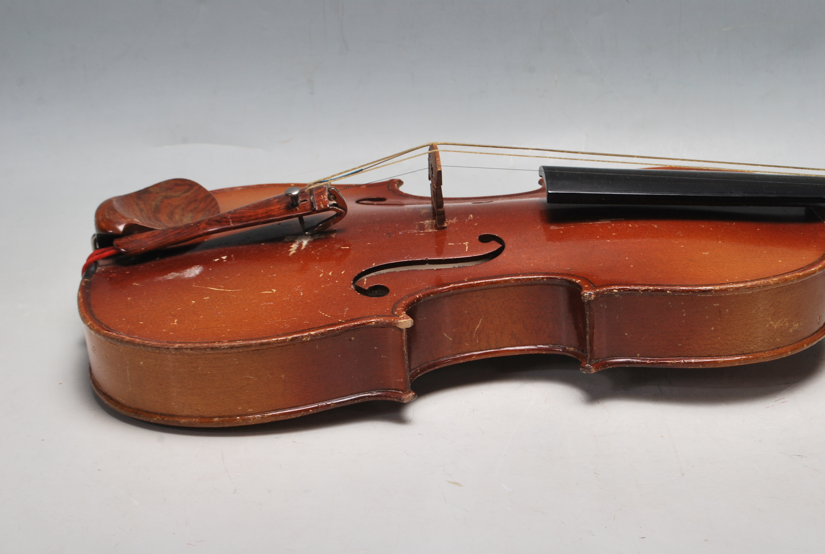 20TH CENTURY SKYLARK VIOLIN - Image 8 of 16