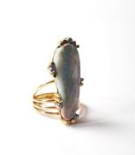 VINTAGE 18CT GOLD OPAL AND DIAMOND RING