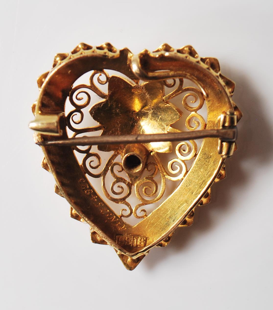 ANTIQUE 18CT GOLD AND SEED PEARL HEART BROOCH - Image 6 of 7