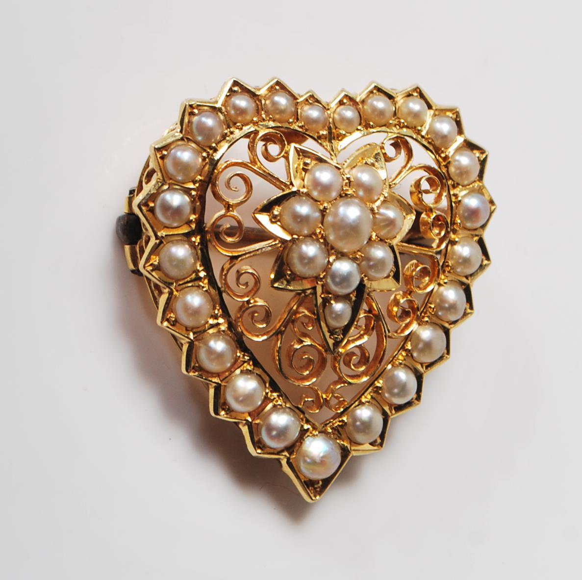 ANTIQUE 18CT GOLD AND SEED PEARL HEART BROOCH - Image 2 of 7