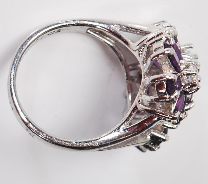 SILVER WHITE AND PURPLE STONE CLUSTER RING - Image 5 of 6