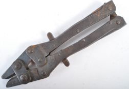 ORIGINAL WWII BRITISH ARMY 1944 DATED BARBED WIRE CUTTERS