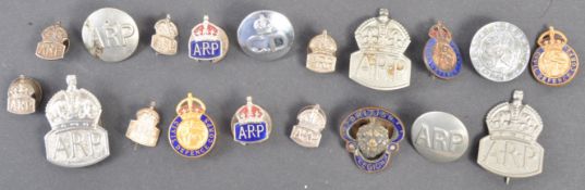 COLLECTION OF WWII CIVIL DEFENCE / ARP BADGES