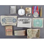 COLLECTION OF ASSORTED MILITARY ITEMS / COLLECTABLES