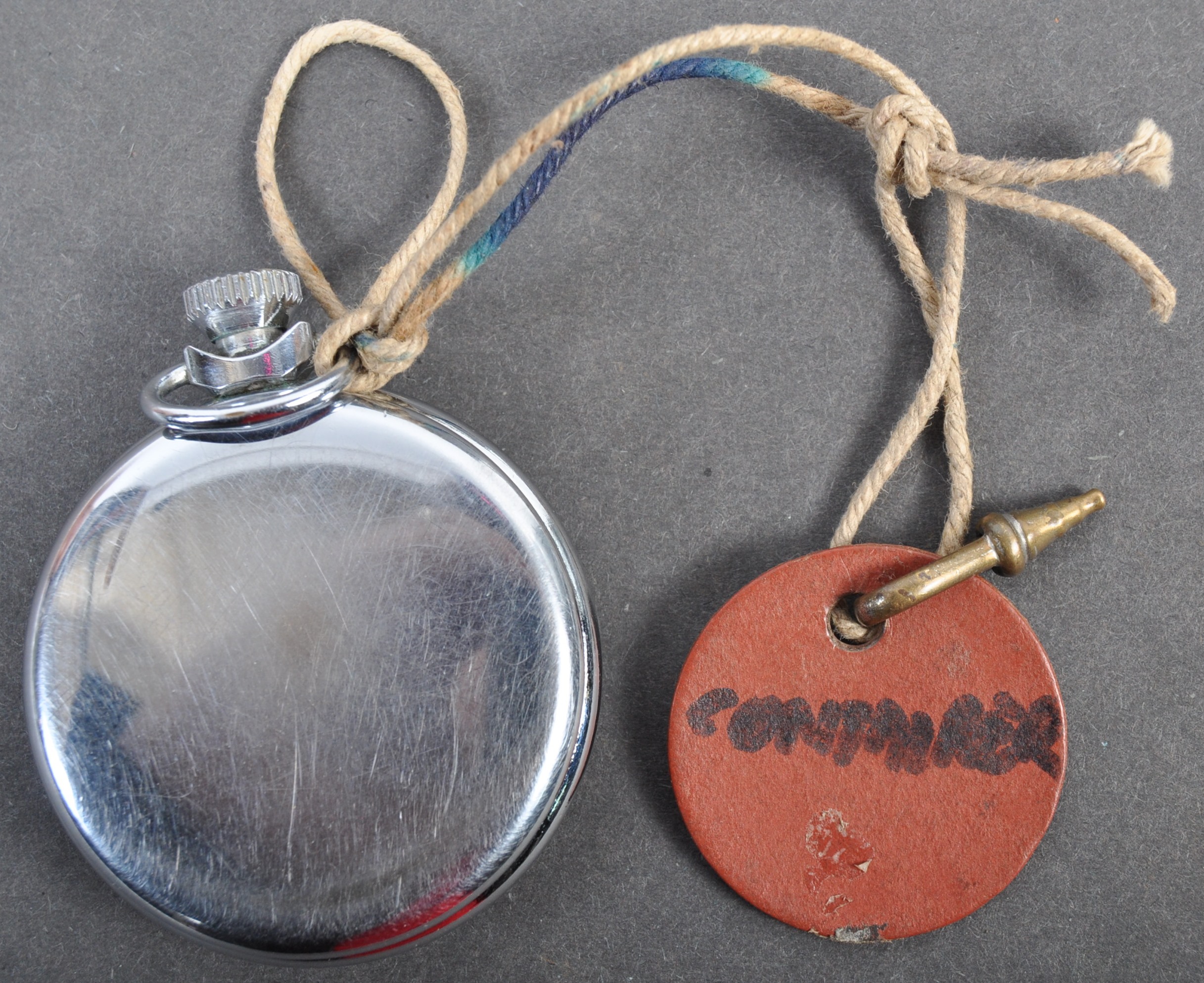 WWII SECOND WORLD WAR SERVICE USED POCKET WATCH - Image 2 of 2