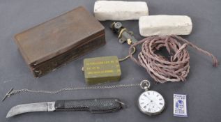 COLLECTION OF ASSORTED WWII MILITARY RELATED ITEMS