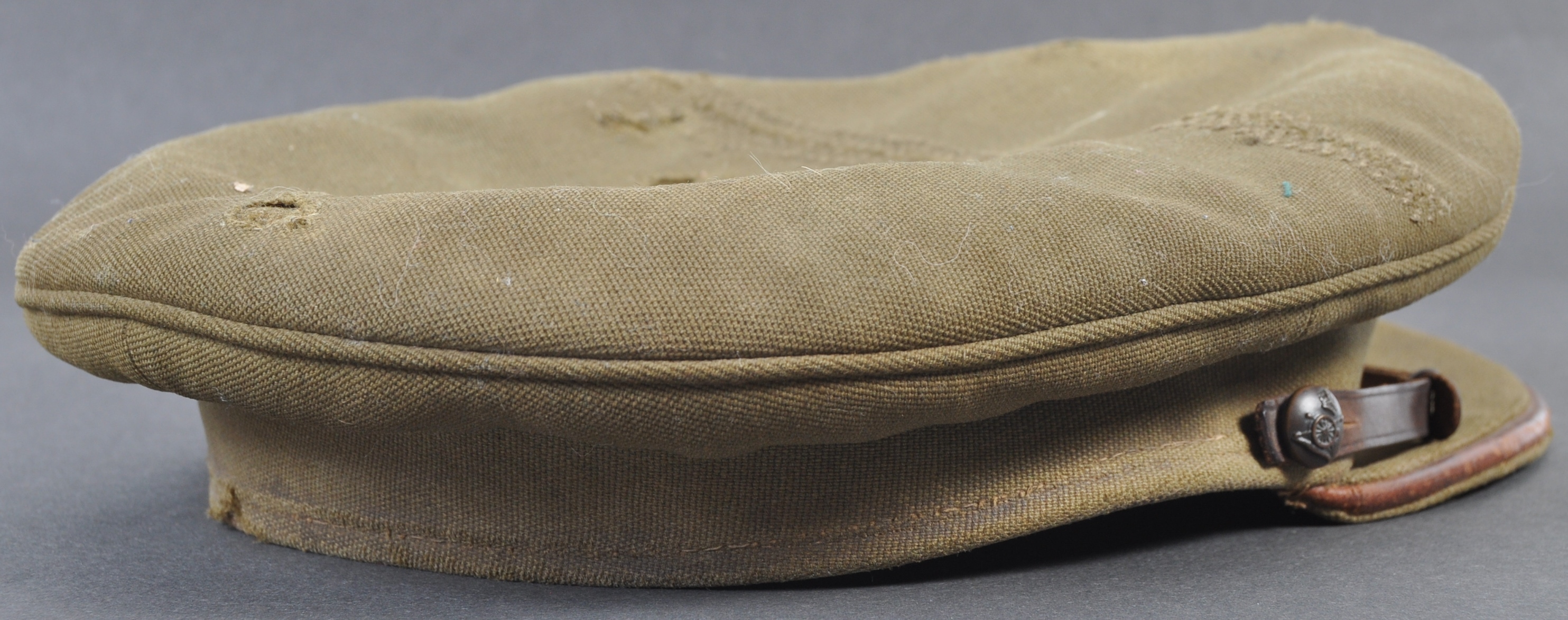 WWI FIRST WORLD WAR ROYAL ARTILLERY OFFICER'S PEAKED CAP - Image 2 of 6