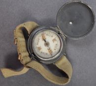 UNUSUAL WWII SECOND WORLD WAR PERIOD WRIST COMPASS