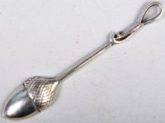 18TH CENTURY GEORGIAN SILVER SNUFF SPOON IN THE FORM OF AN ACORN