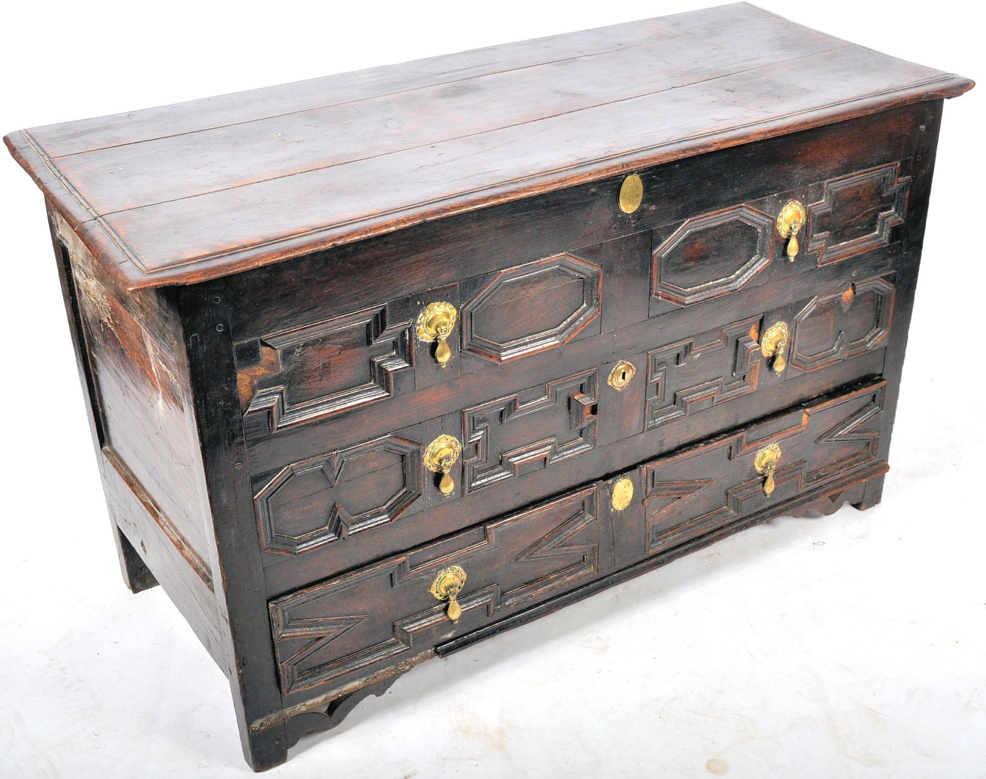 ANTIQUE 17TH CENTURY OAK BLOCK FRONTED MULE CHEST COFFER - Image 2 of 6