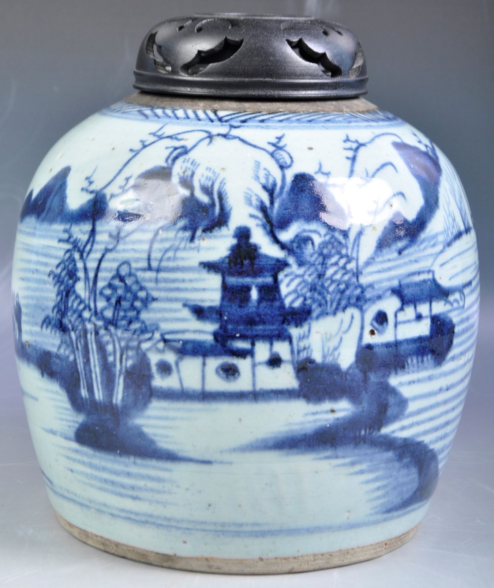 ANTIQUE CHINESE PROVINCIAL BLUE AND WHITE GINGER JAR
