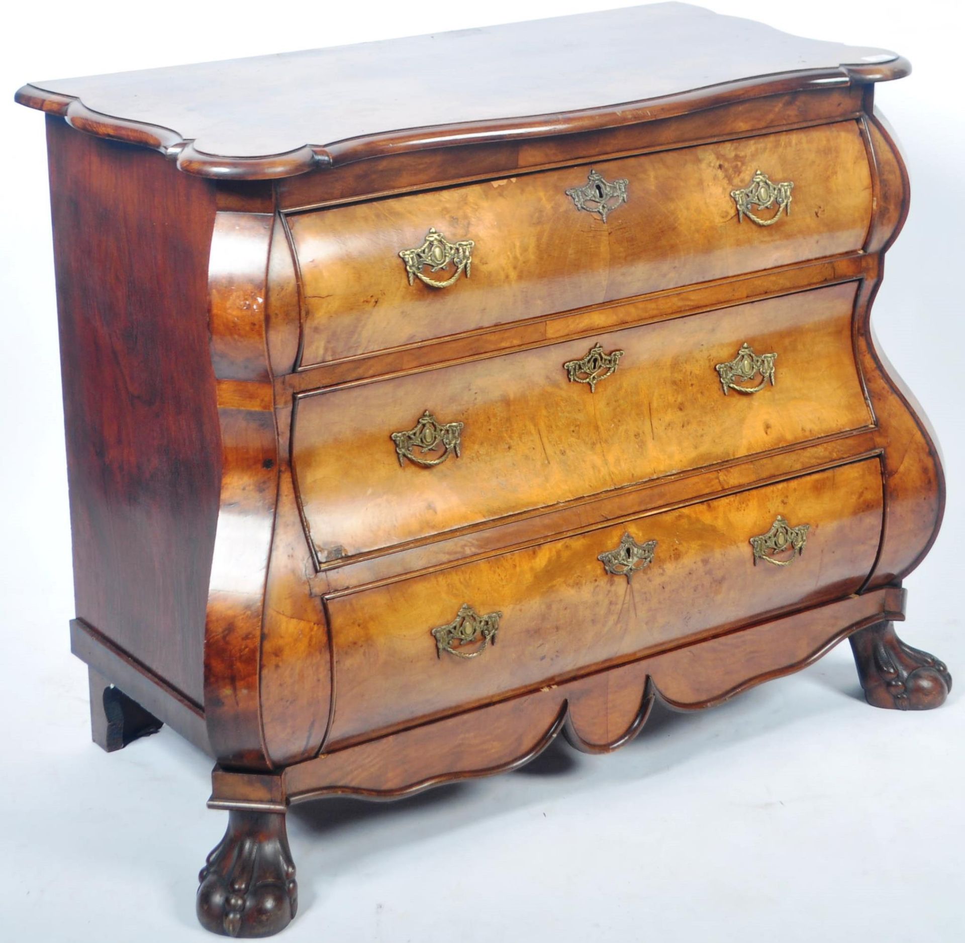 19TH CENTURY WALNUT COMMODE BOMBE CHEST OF DRAWERS - Image 2 of 8