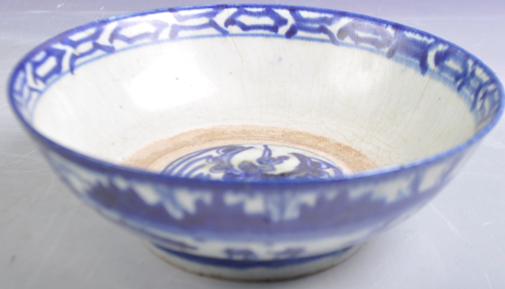 19TH CENTURY CHINESE ORIENTALPROVINCIAL CRACK WARE BOWL - Image 7 of 7
