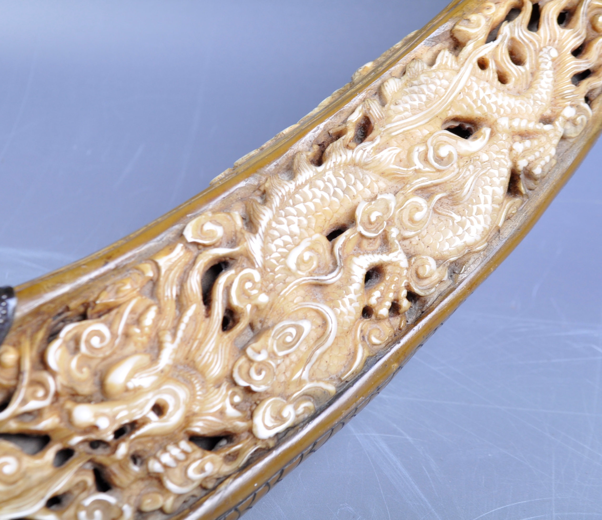 LARGE AND IMPRESSIVE CHINESE DRAGON OPIUM PIPE - Image 11 of 11