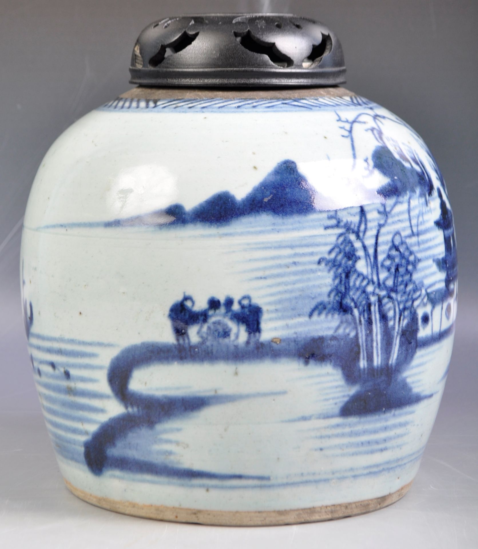 ANTIQUE CHINESE PROVINCIAL BLUE AND WHITE GINGER JAR - Bild 3 aus 6