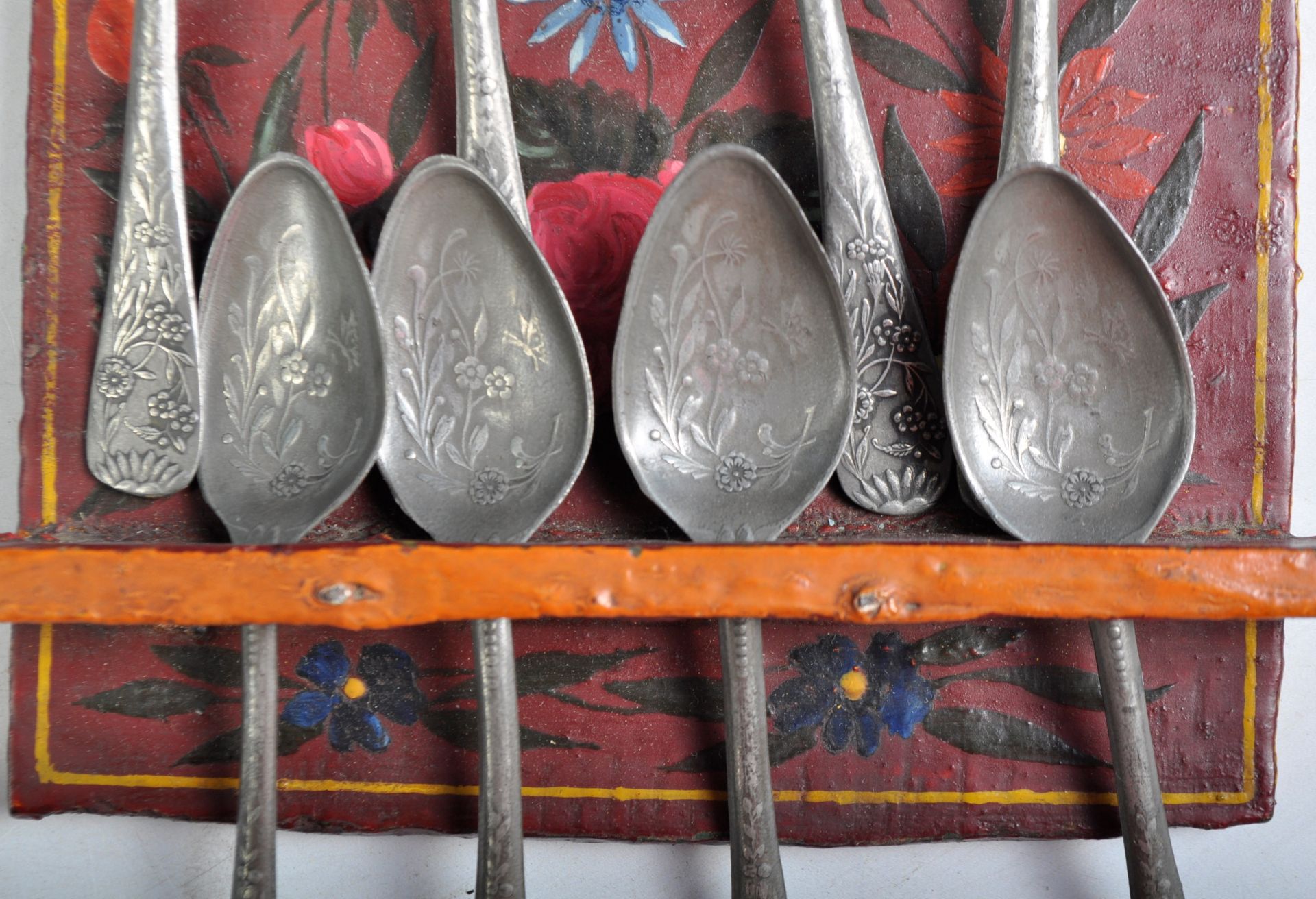 ANTIQUE 19TH CENTURY DUTCH PAINTED SPOON RACK - Image 4 of 7