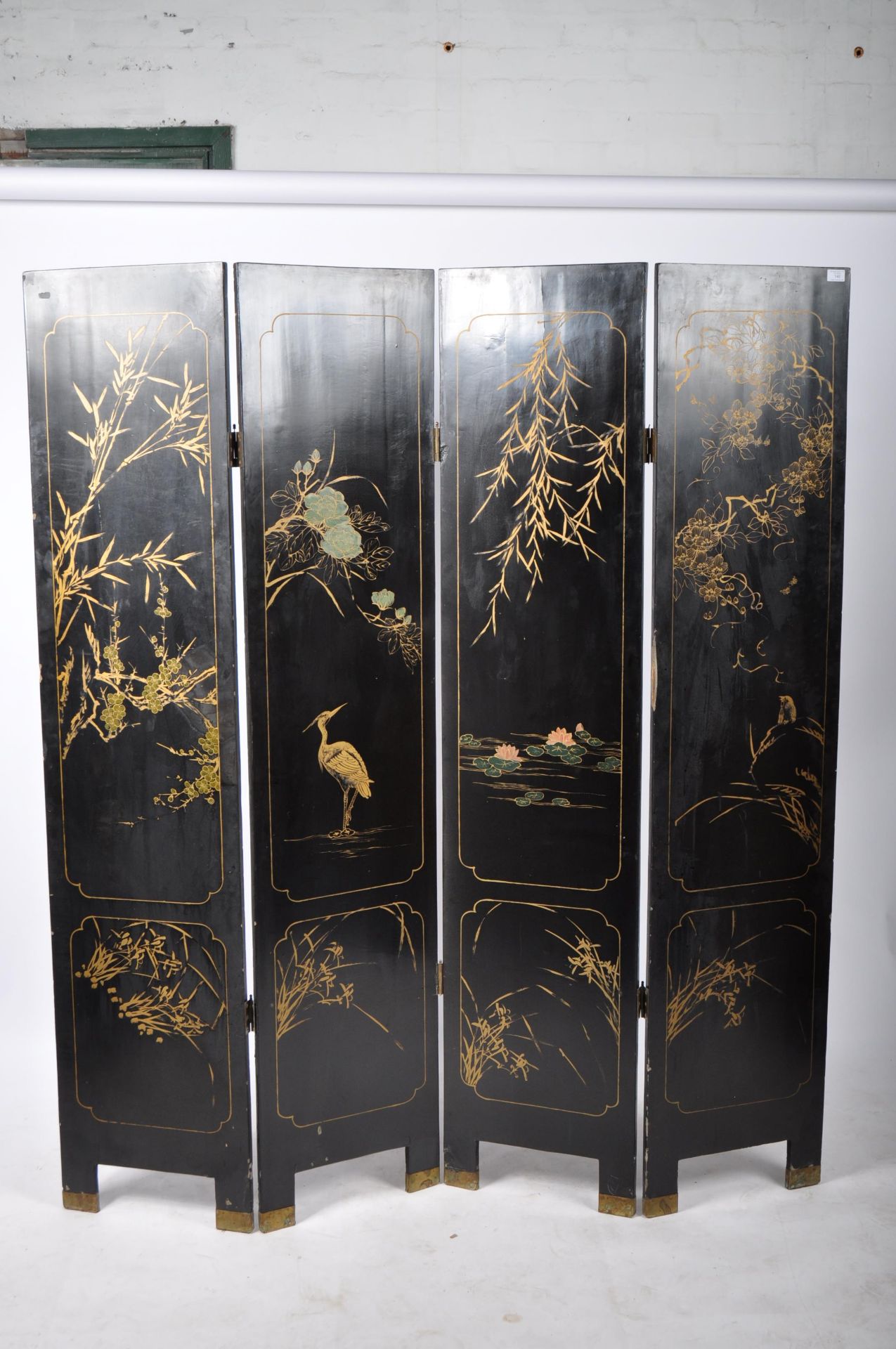 19TH CENTURY JAPANESE BLACK LACQUER AND SHIBAYAMA FOUR FOLD SCREEN - Bild 17 aus 25