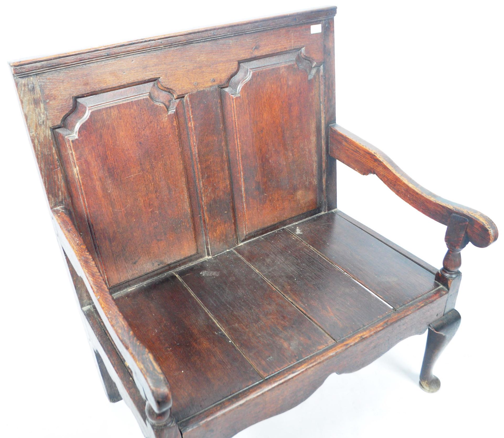 ANTIQUE 18TH CENTURY OAK TWO SEATER HALL SETTLE BENCH - Image 3 of 6
