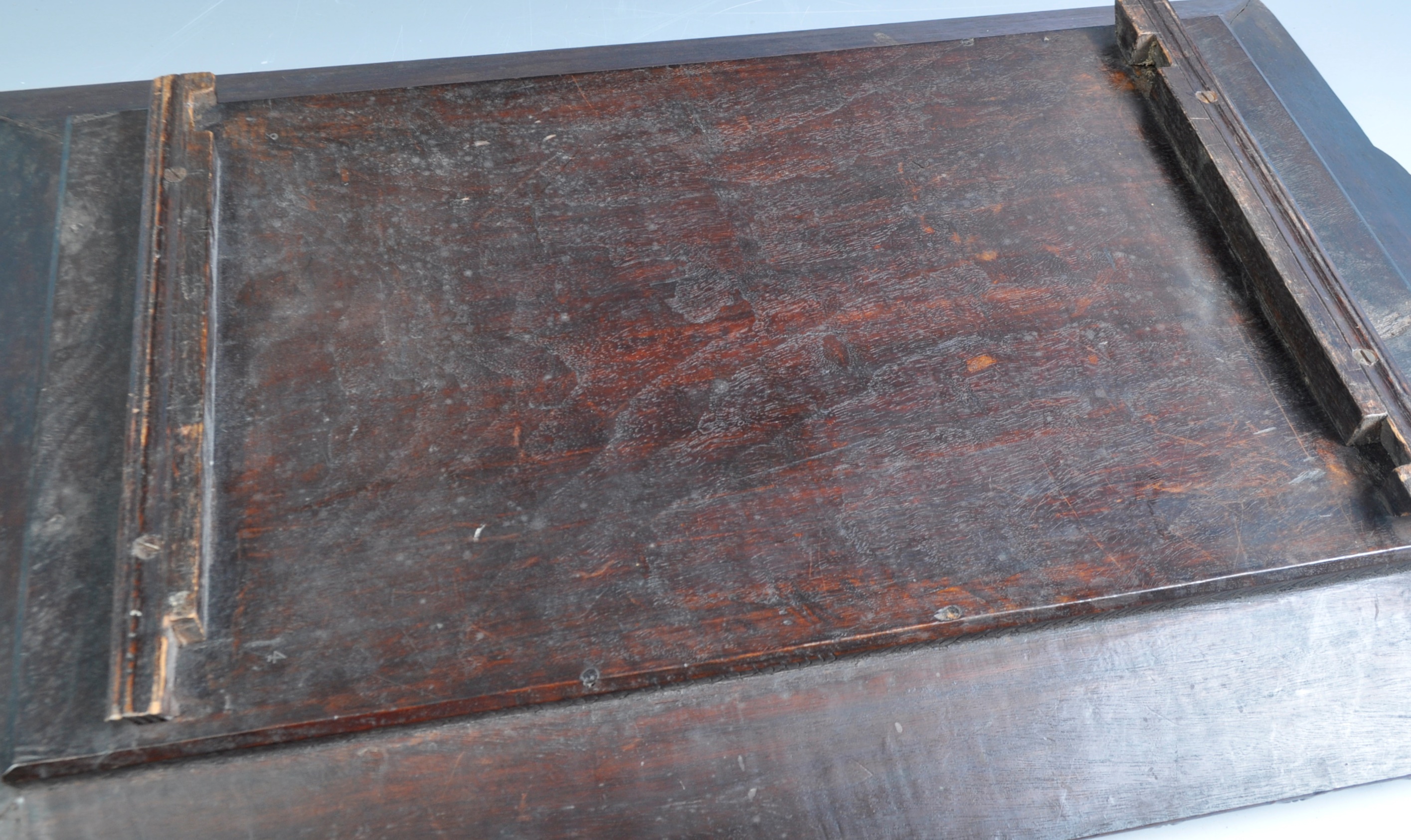 18TH CENTURY CHINESE CARVED HARDWOOD SERVING TRAY - Image 4 of 7