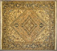 LARGE EARLY 20TH CENTURY PERSIAN HERIZ CARPET FLOOR RUG