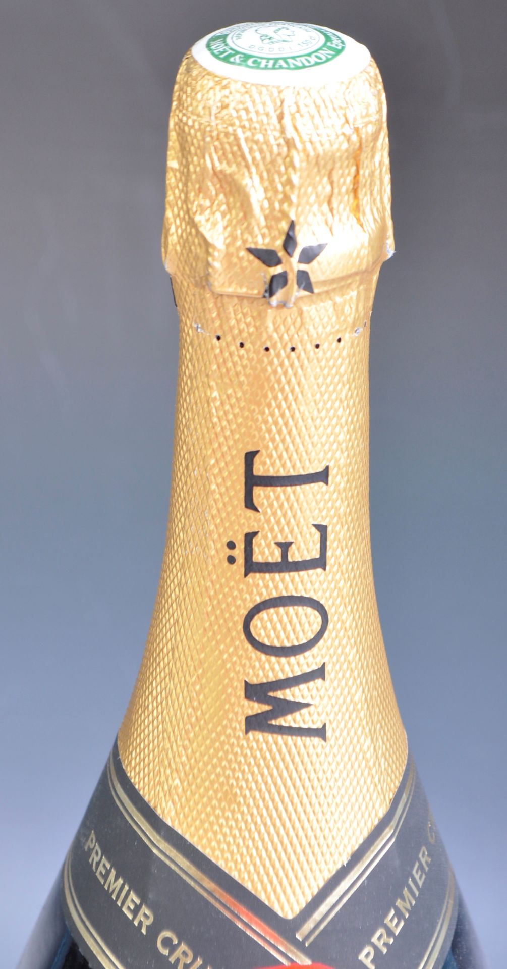 MAGNUM BOTTLE OF MOET AND CHAMPAGNE 1ER CRU - Image 3 of 3