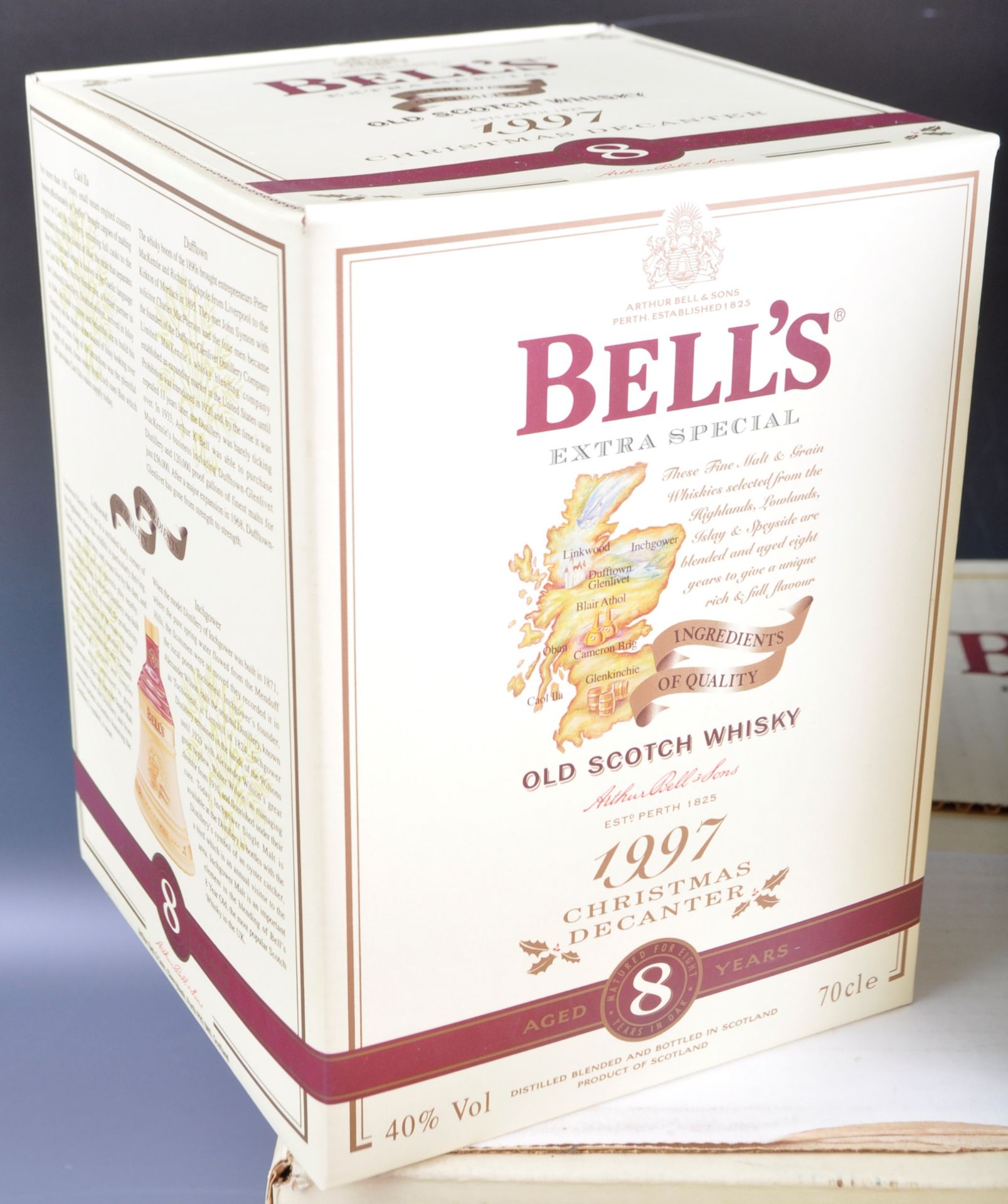 SET OF FIVE BELLS WHISKY 1997 CHRISTMAS DECANTERS - Image 3 of 3