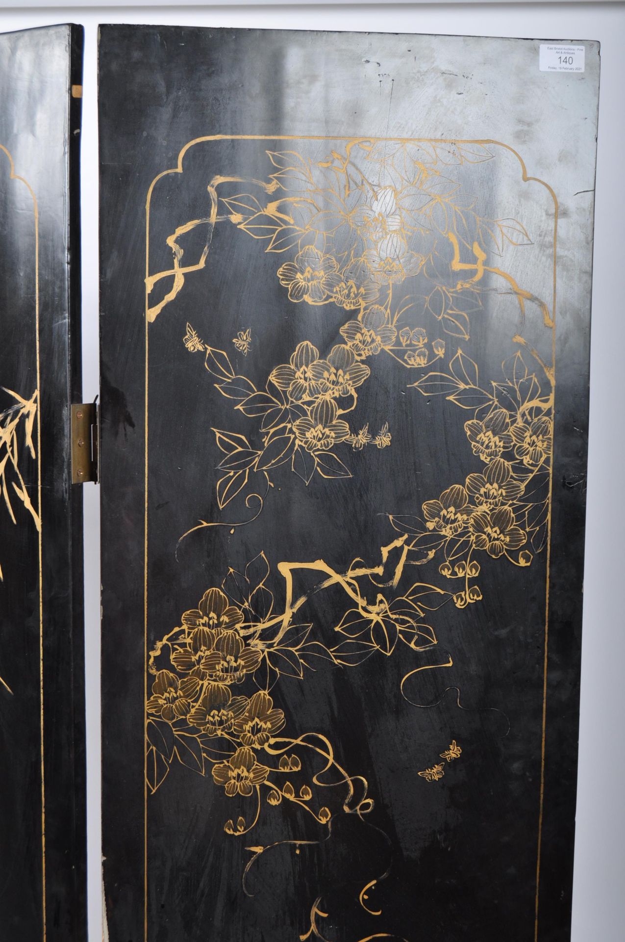 19TH CENTURY JAPANESE BLACK LACQUER AND SHIBAYAMA FOUR FOLD SCREEN - Bild 24 aus 25