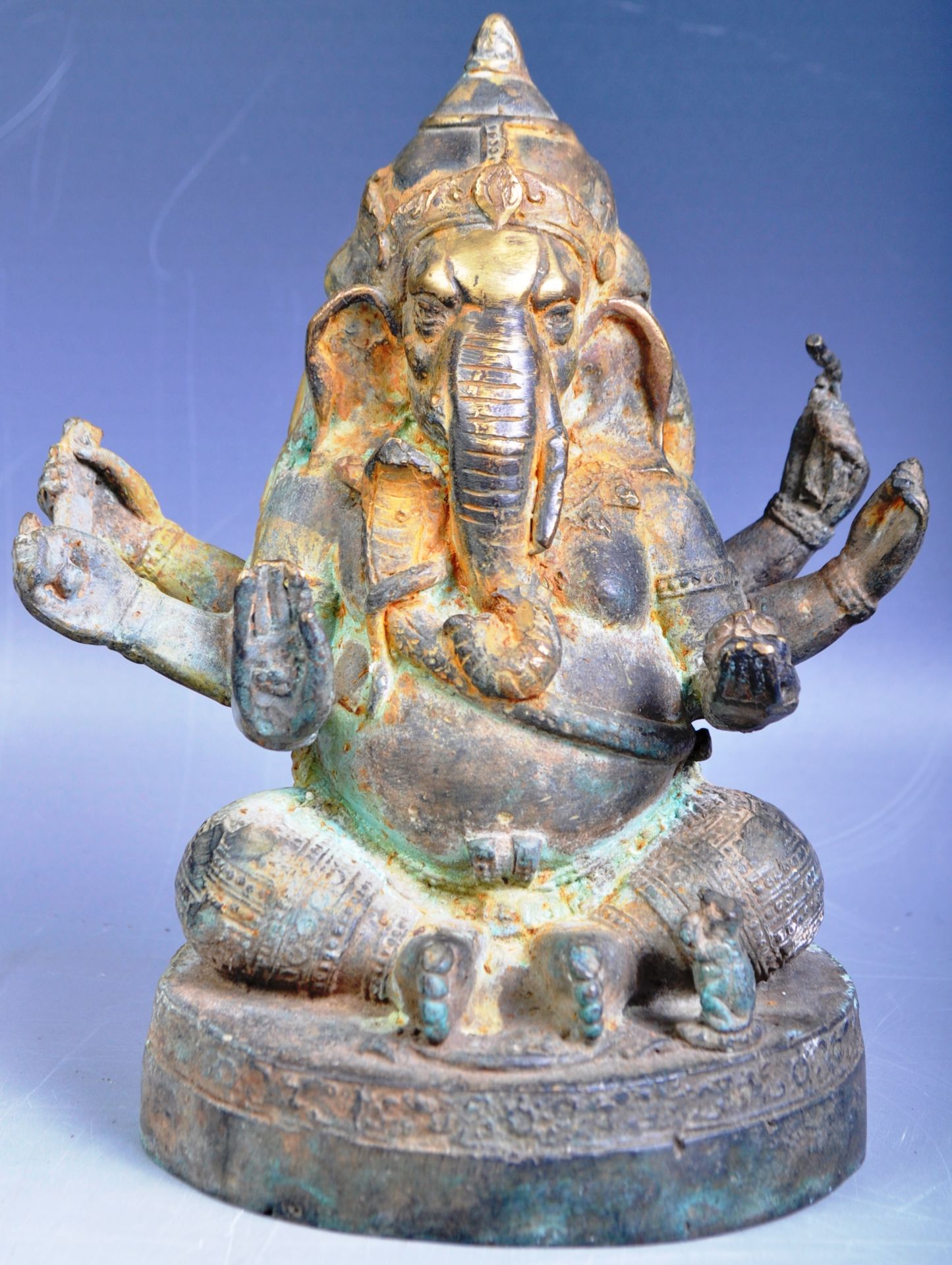 18TH / 19TH CENTURY INDIAN BRONZE OF GANESHA