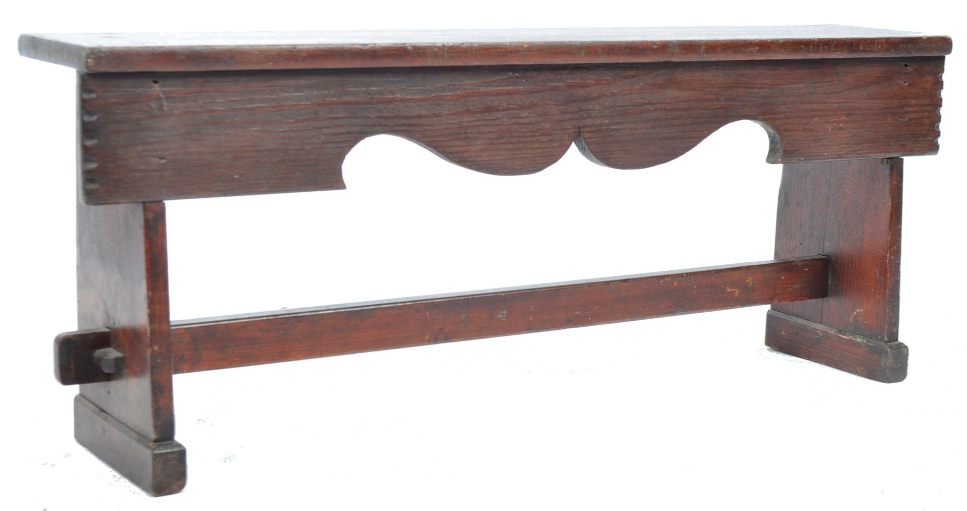 18TH CENTURY GEORGIAN COUNTRY OAK BENCH OF GOOD PROPORTIONS