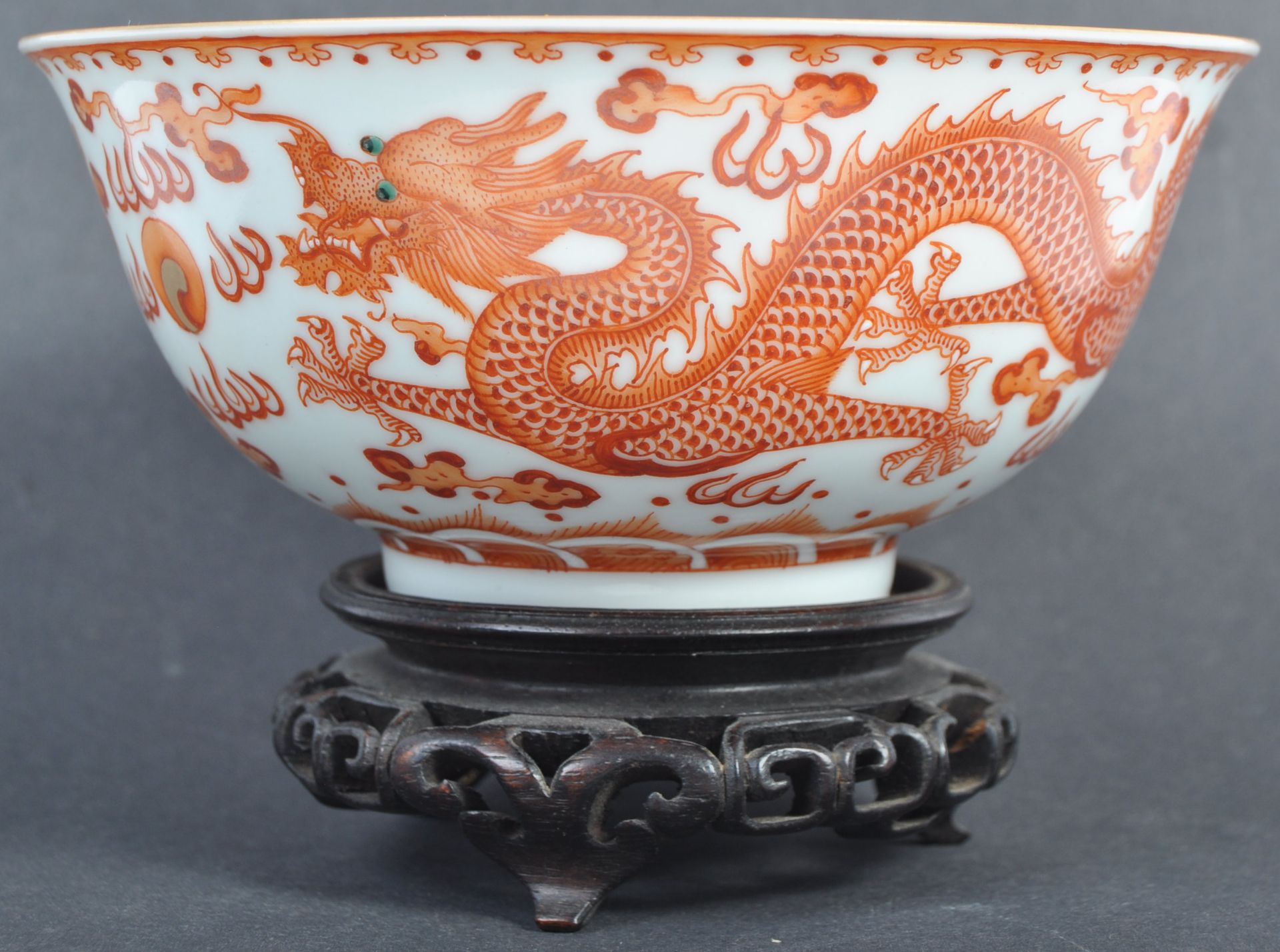 18TH / 19TH CENTURY CHINESE ANTIQUE JIAQING PORCELAIN BOWL ON STAND