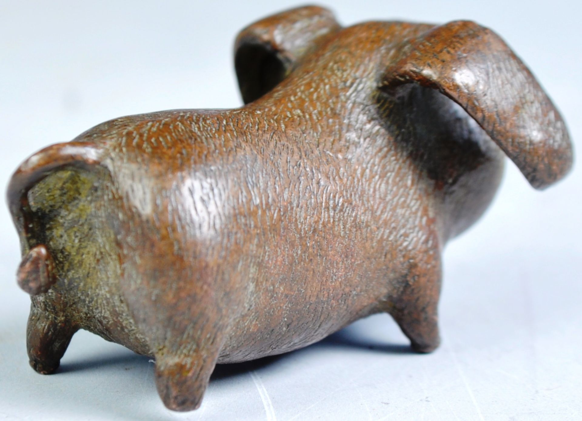 EARLY 20TH CENTURY CHINESE BRONZE ZODIAC PIG - Bild 2 aus 4