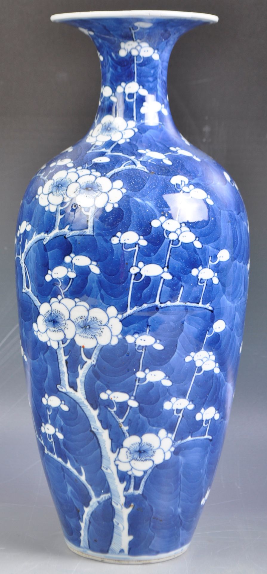 KANGXI MARK CHINESE ANTIQUE PRUNUS TALL SLEEVE VASE - Image 3 of 6