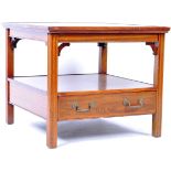 20TH CENTURY GEORGIAN STYLE MAHOGANY SQUARE COFFEE TABLE