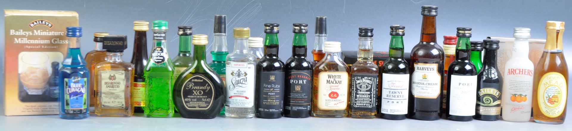 COLLECTION OF ASSORTED ALCOHOL MINIATURES INCLUDING WHISKY & PORT
