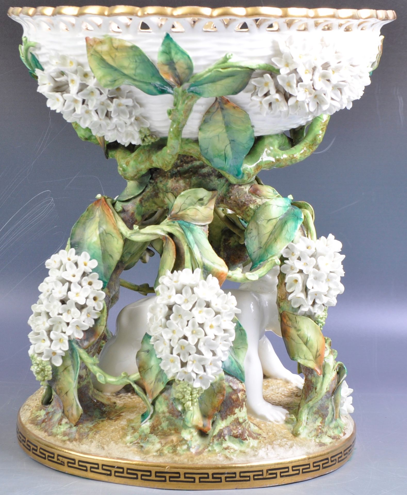 LARGE AND IMPRESSIVE MOORE BROS PORCELAIN TABLE CENTERPIECE - Image 5 of 9