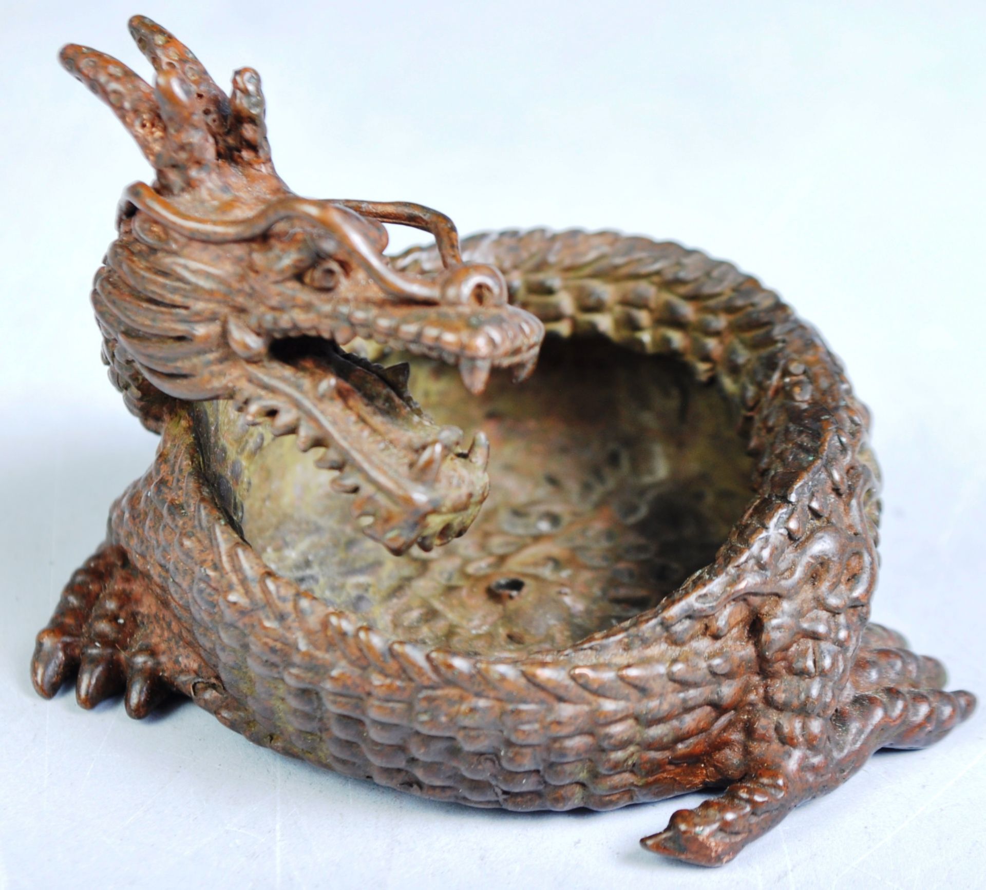 ANTIQUE JAPANESE MEIJI PERIOD BRONZE OF A COILED DRAGON