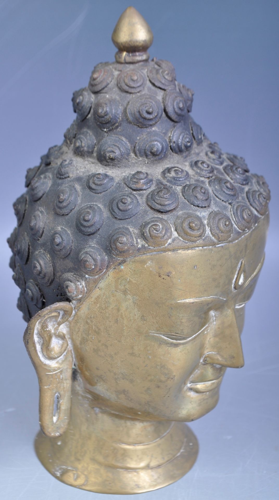 19TH CENTURY CHINESE TIBETAN HOLLOW BRONZE BUST OF BUDDHA - Image 2 of 5