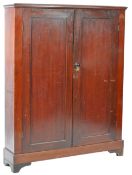 19TH CENTURY VICTORIAN ENGLISH MAHOGANY TWIN DOOR CUPBOARD