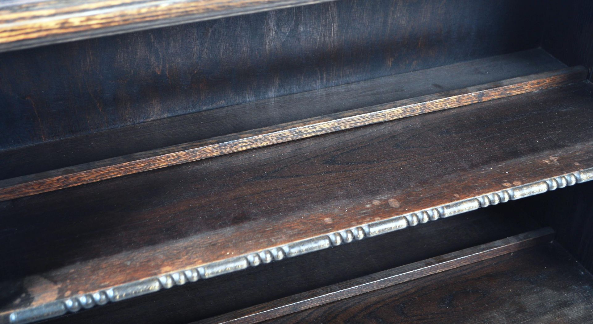 19TH CENTURY VICTORIAN OAK CARVED OPEN LIBRARY BOOKCASE - Image 4 of 7