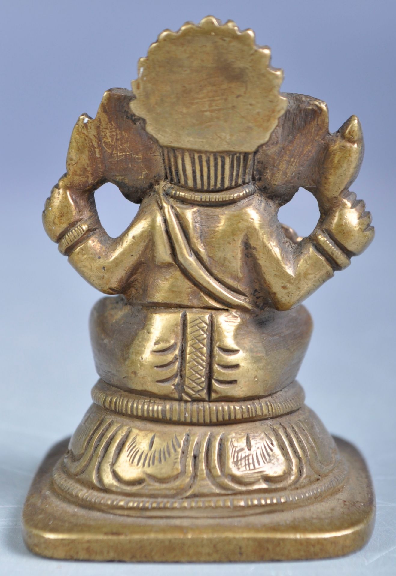 19TH CENTURY CHINESE BRONZE FIGURE OF THE DEITY GANESH - Bild 2 aus 4