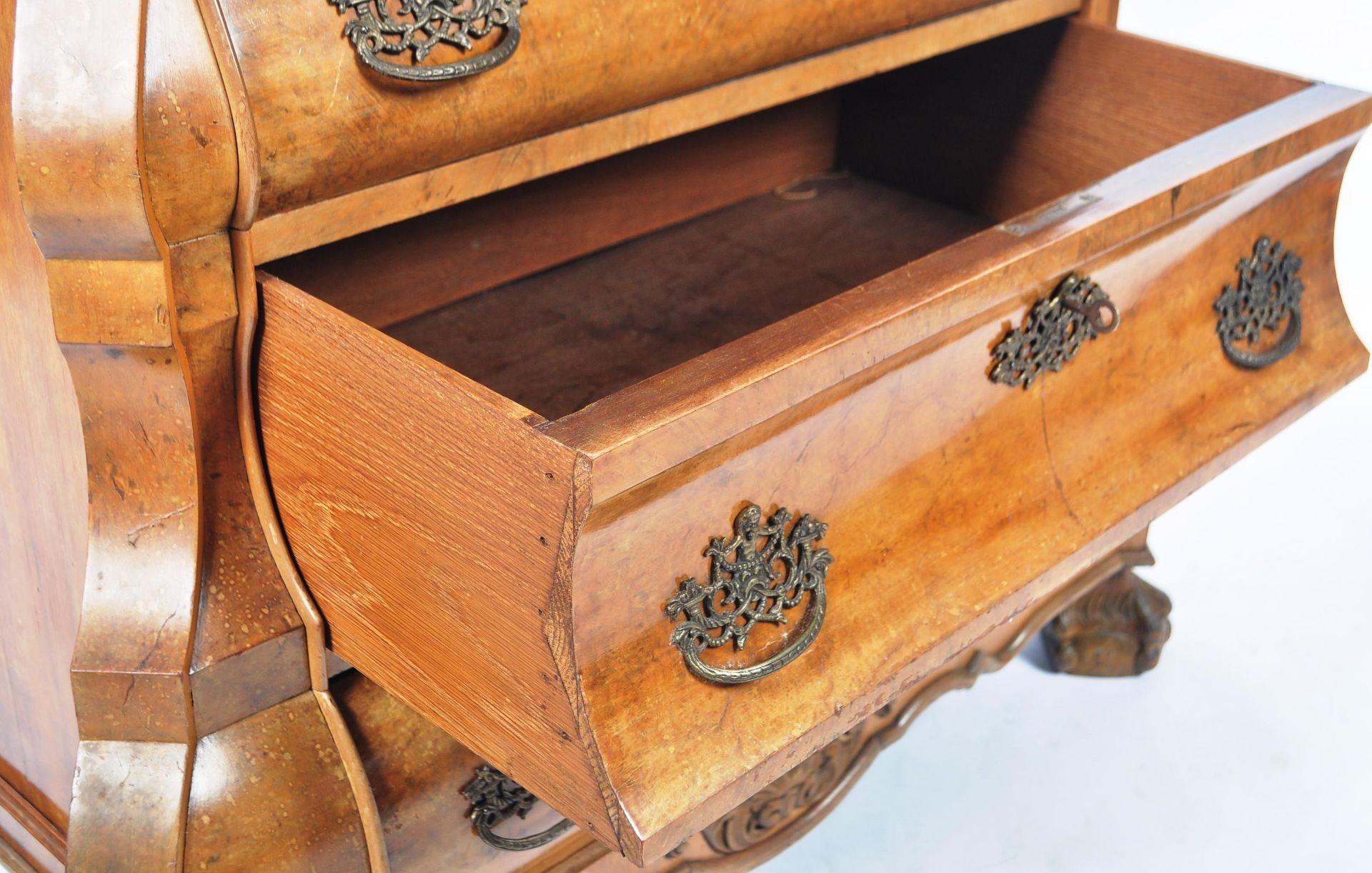 19TH CENTURY ANTIQUE WALNUT COMMODE CHEST OF DRAWERS - Image 5 of 8