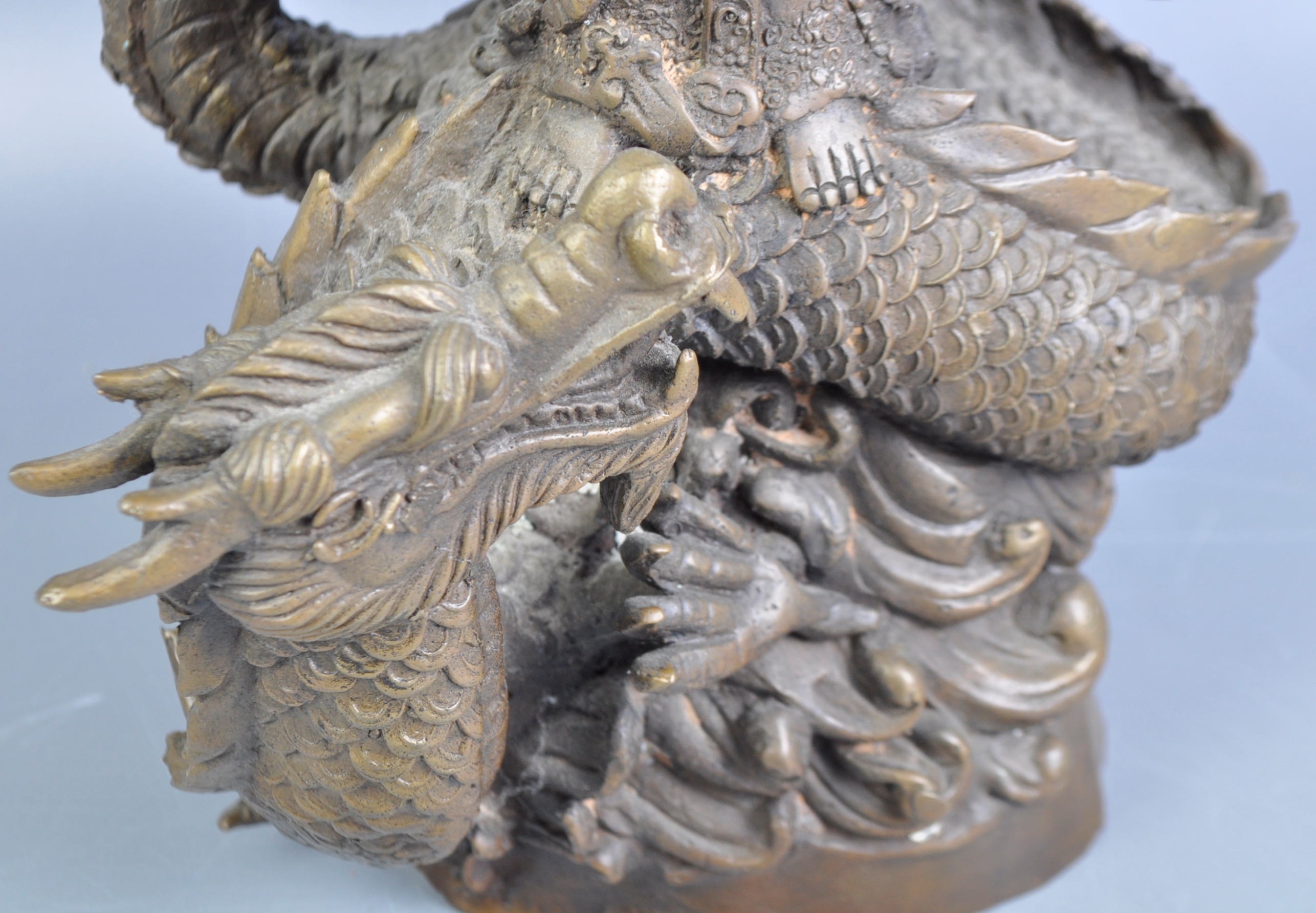 20TH CENTURY CHINESE BRONZE OF GUANYIN ON DRAGON - Image 2 of 7