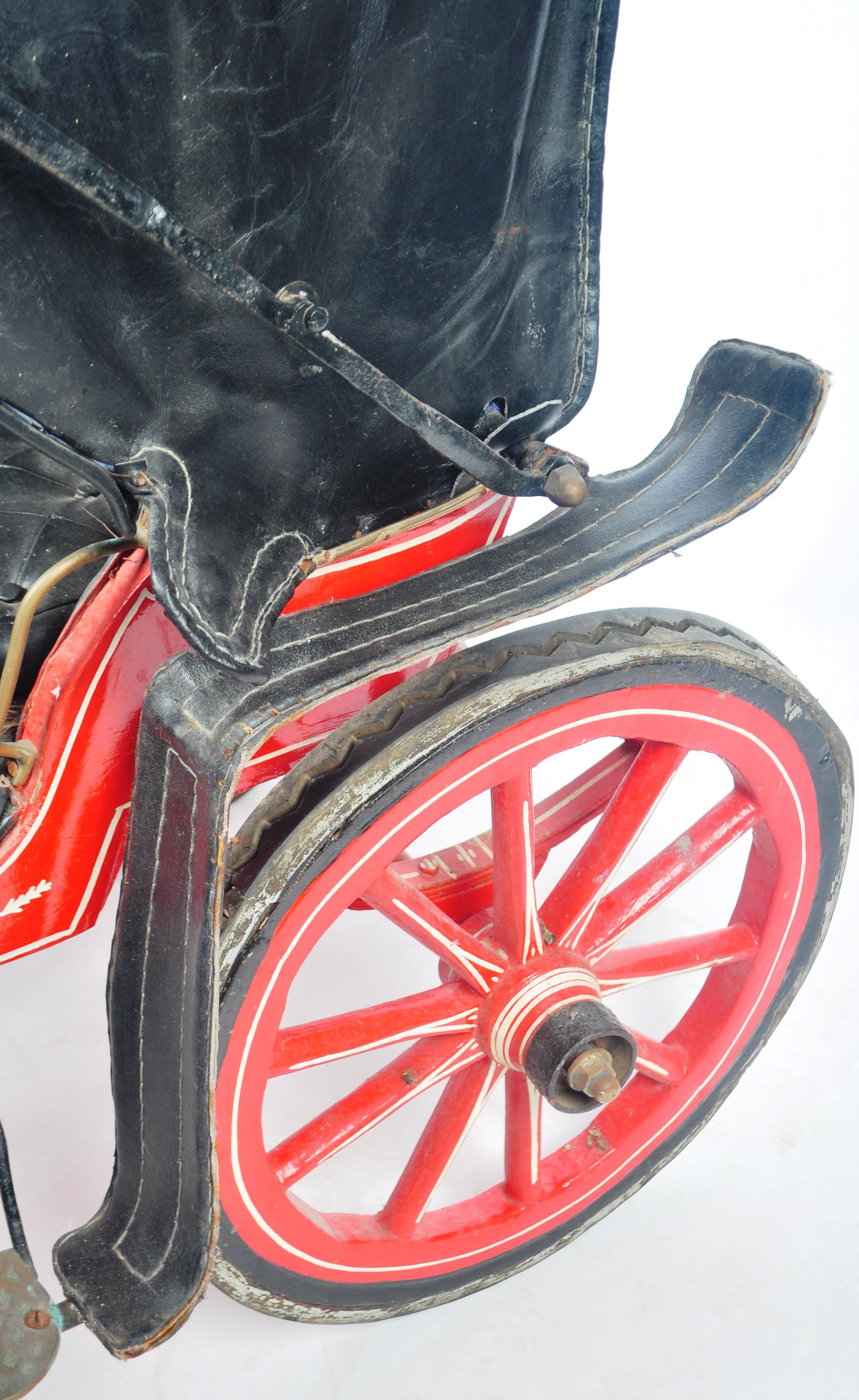 19TH CENTURY VICTORIAN CHILDREN'S DOG DRAWN CART / CARRIAGE - Image 7 of 12