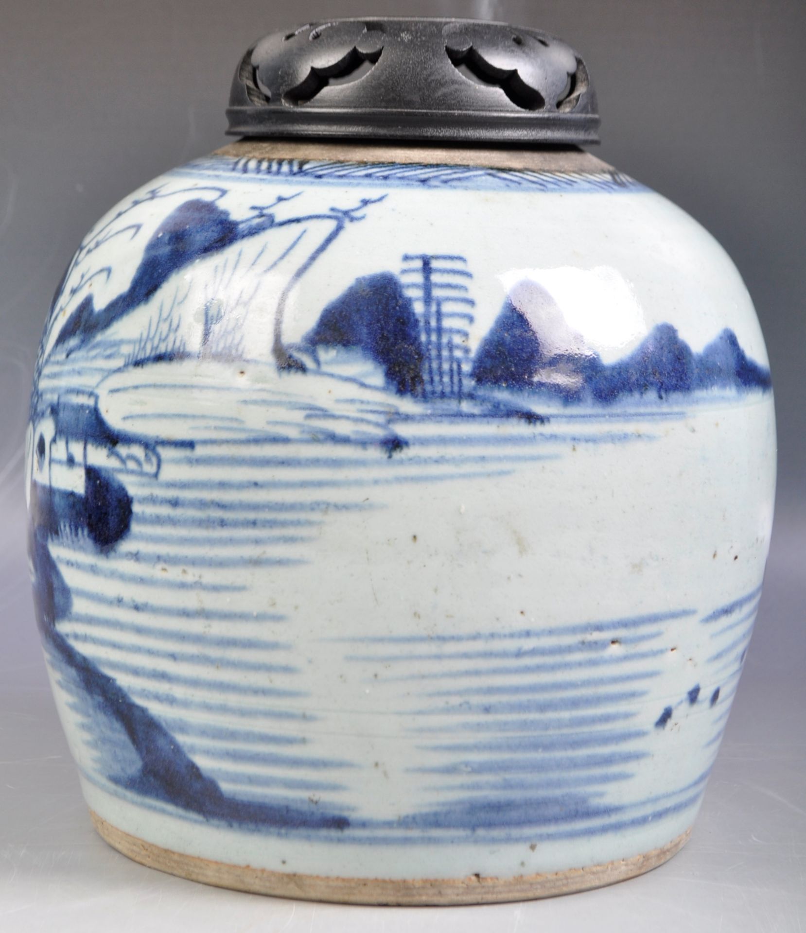 ANTIQUE CHINESE PROVINCIAL BLUE AND WHITE GINGER JAR - Bild 2 aus 6